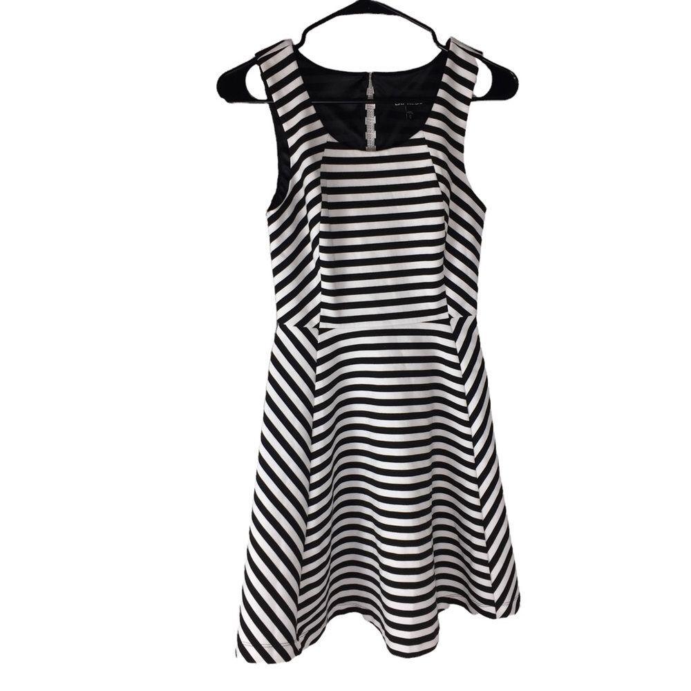 Express Fit and Flare Tank Dress Size XS Black White Stripe Stretch Comfy